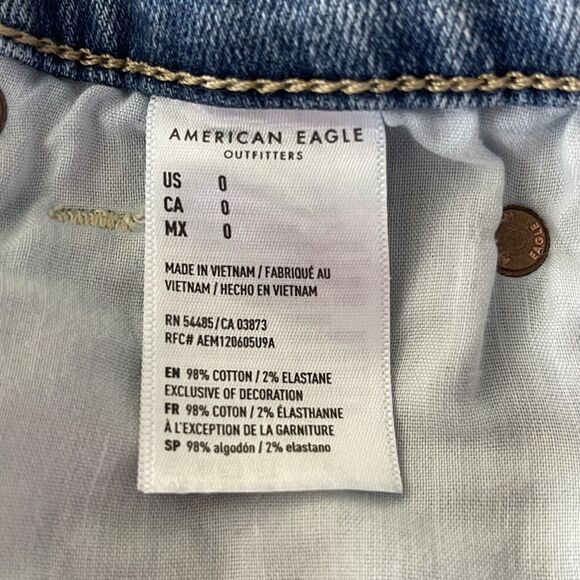 American Eagle SZ 0 Curvy Hi-Rise Shortie Jean Shorts Distressed Stretch Light - Picture 8 of 10